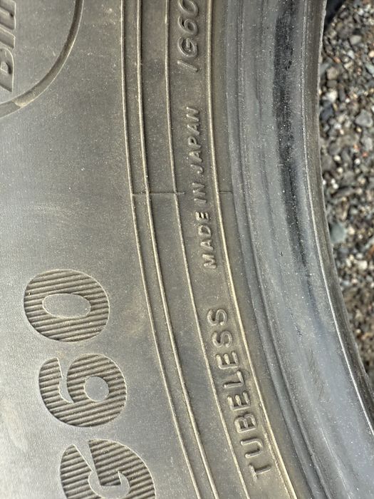 215/55 R17 зимние шины YOKOHAMA