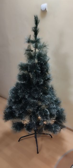 Ёлка искусственная, 150 см.