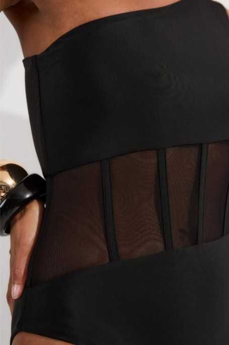 Karen Millen чисто нов черен цял бански с едно рамо
