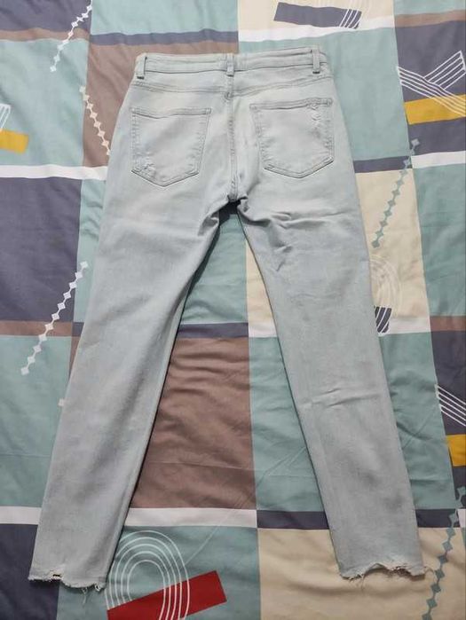 Blugi Turcoaz Pull&Bear