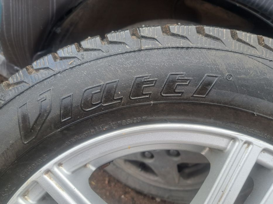 Продается колеса зимные