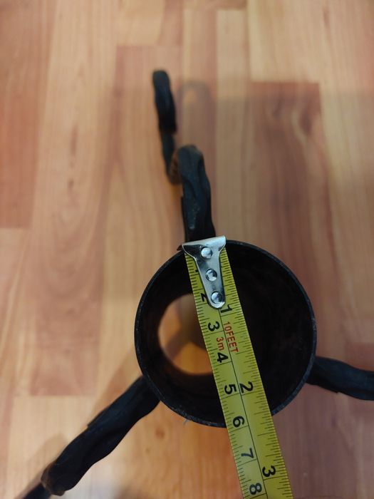 Suport de brad de Craciun din fier forjat