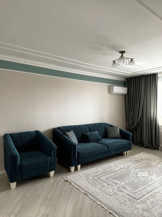 Продам диван с креслом в комплекте