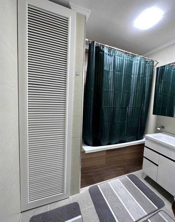 Продаётся двухкомнатная квартира в центре, Ц13  Ор-р ресторан Вельвет