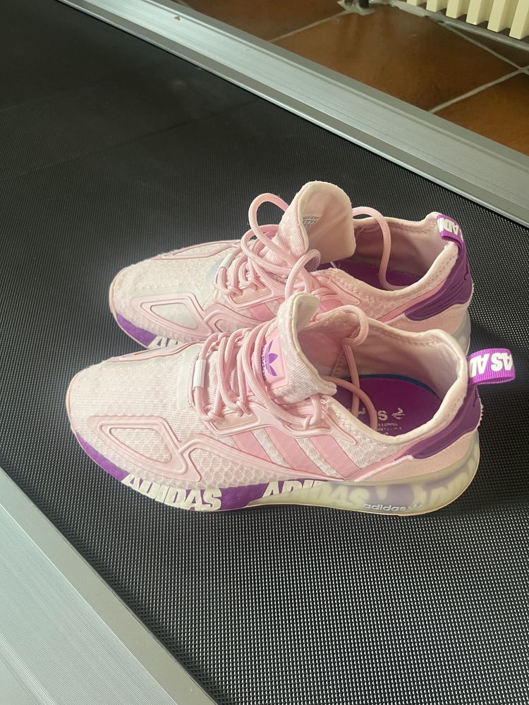Adidas femei marimea 37,5