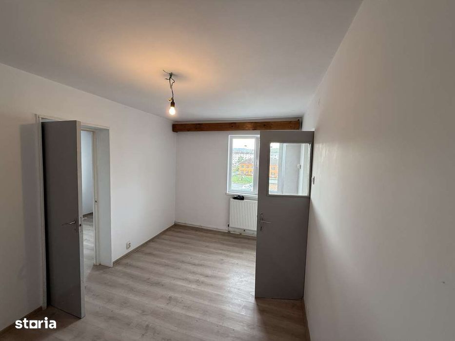 Apartament 2 camere,Zona Piata Dunarea,etaj 3