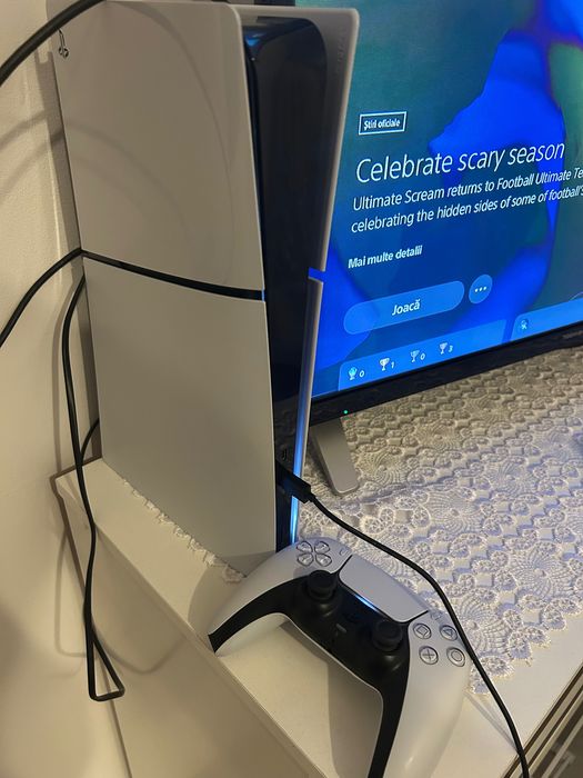 Vând PlayStation 5, 1 TB