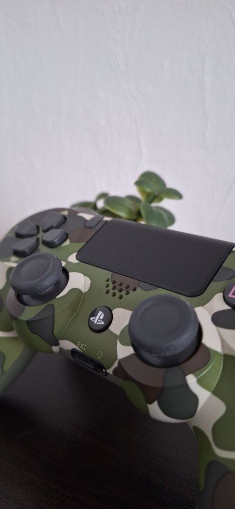 PlayStation4 джойстик- камуфлажен дизайн
