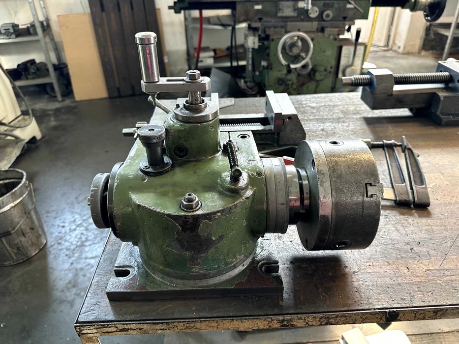 Accesorii strung/freză - Menghină, divizor, masă rotativă, un. 4bacur