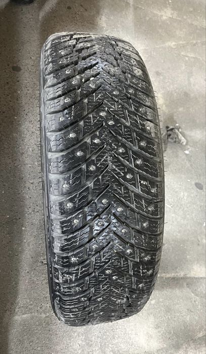 Шины шипованные Nokian Hakkapelliita R15