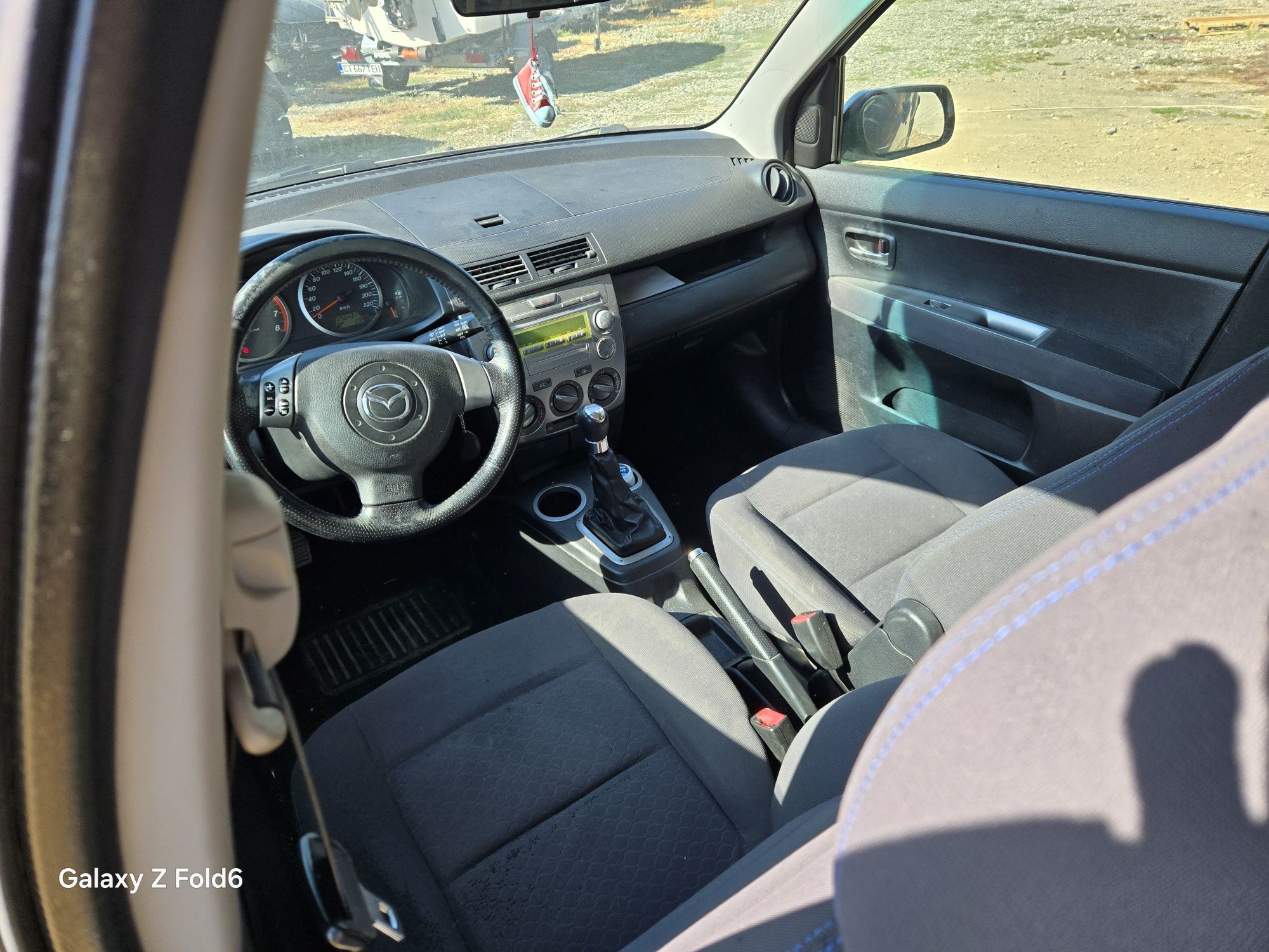 Мазда 2 1.4 бензин 80 к.с./ Mazda 2 На части!