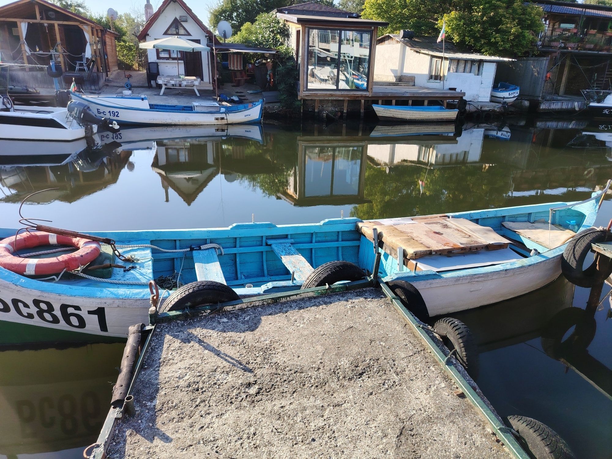 Продавам лодка за море