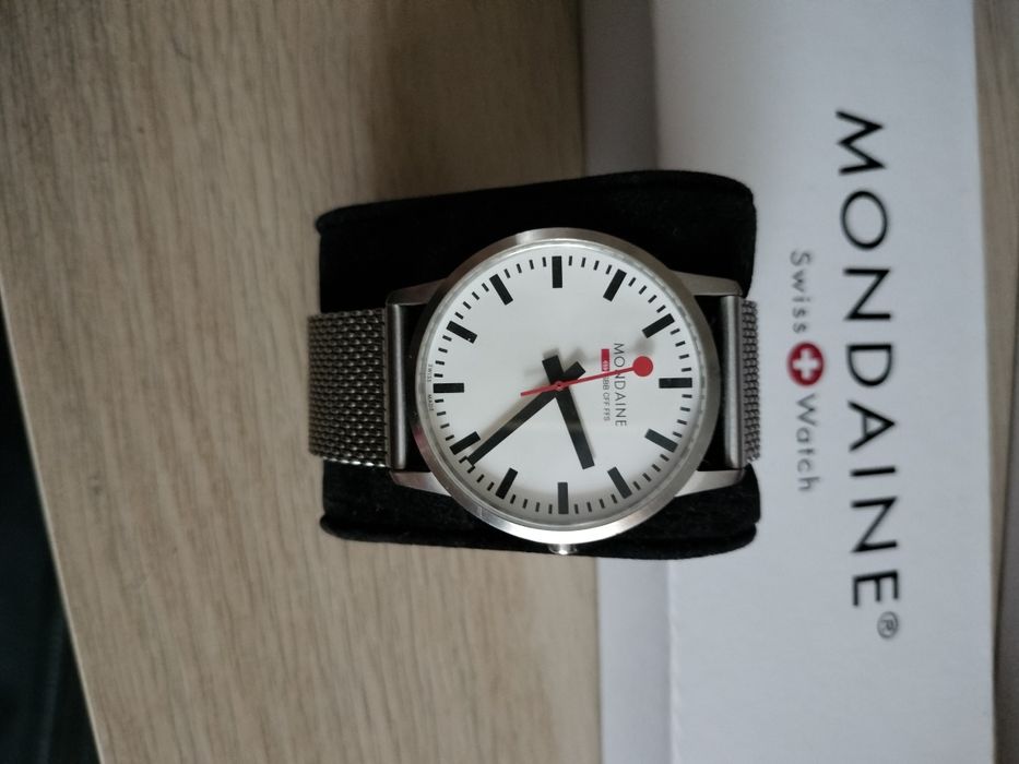 Vand  Mondaine slim swiss made