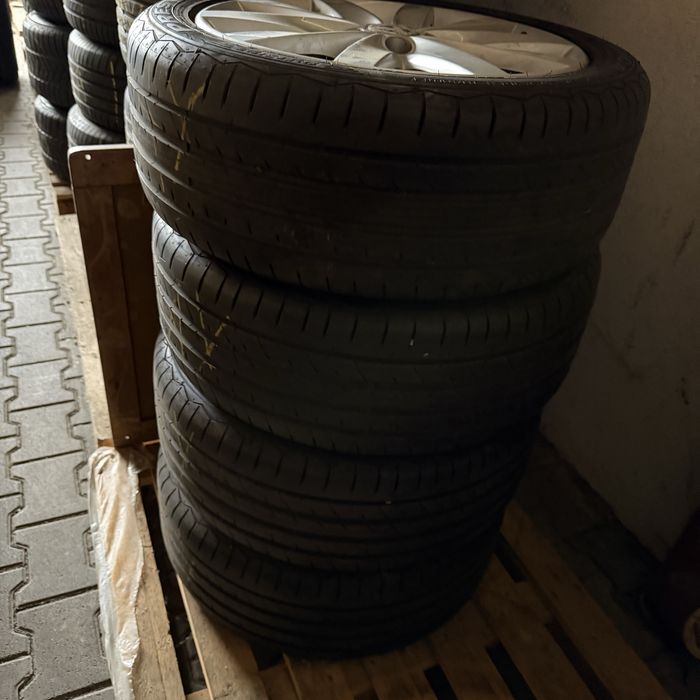 225/45/17 Vara cu jante de aliaj VW 5x112