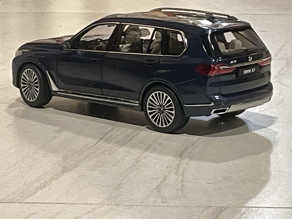 BMW X7 KYOSHO 1/18 Phytonic Blue