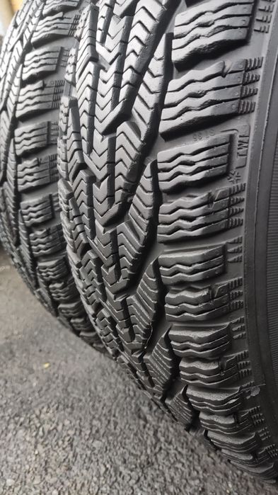 2бр зимни гуми 195/65/15 Taurus Winter 
dot23
7.7mm
Много добро състоя
