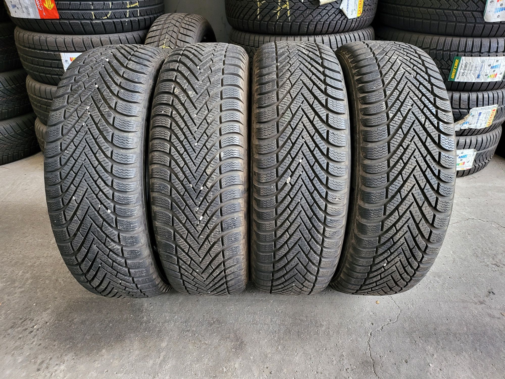 215/60/17 PIRELLI 4бр