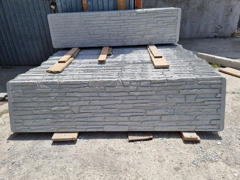 Gard Beton armat placi și stâlpi de garduri din beton cu montaj