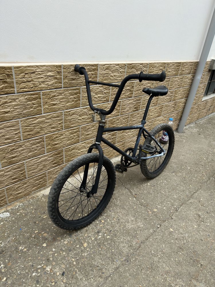 BMX чети описанието!
