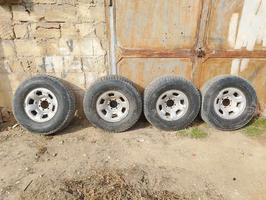 Шины 275/70 /R16 Nissan patrol