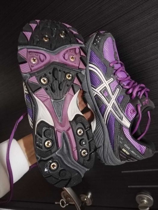 Оригинални туристически/планински обувки Asics 39.5