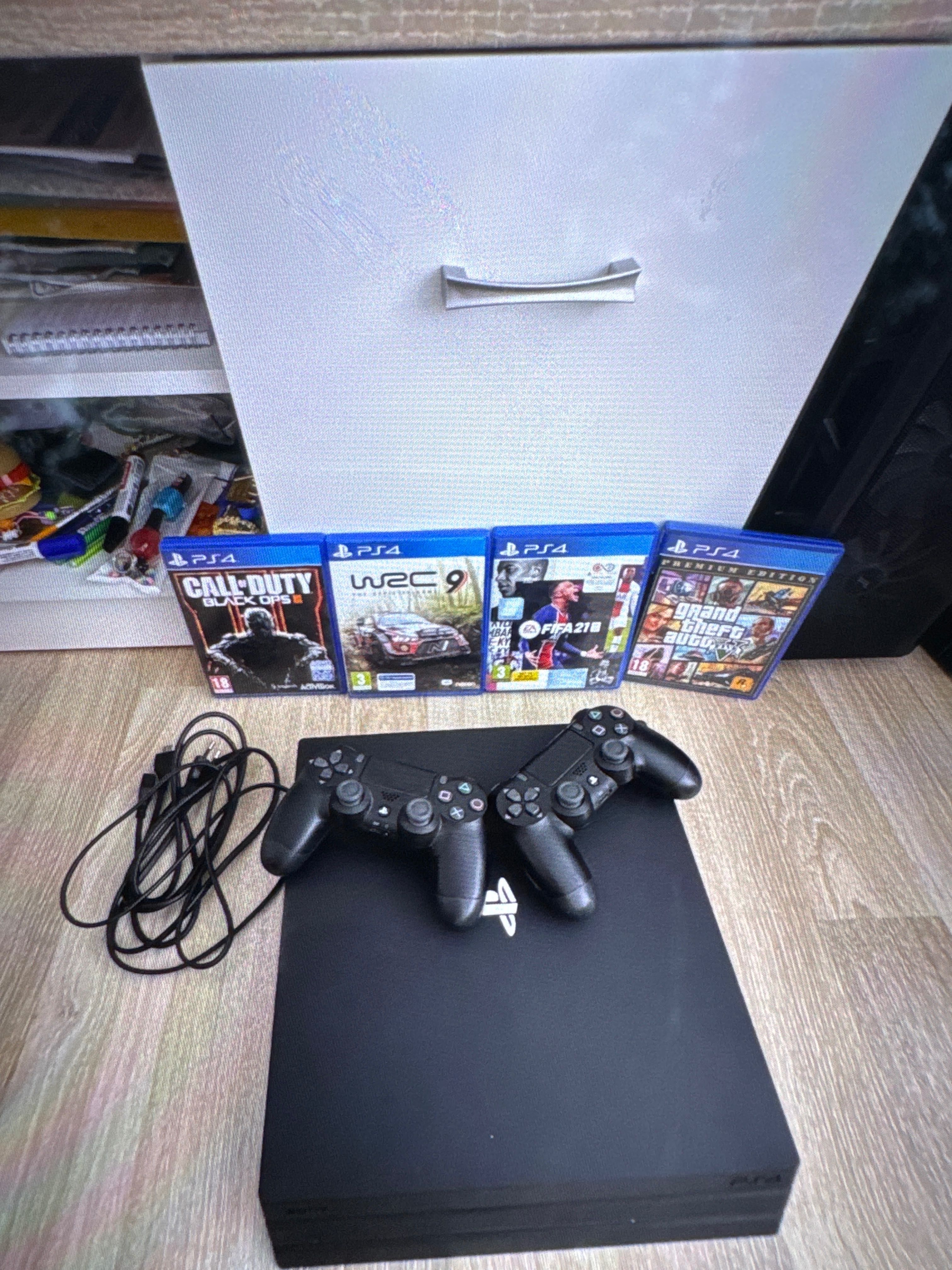 Playstation 4 pro 1TB