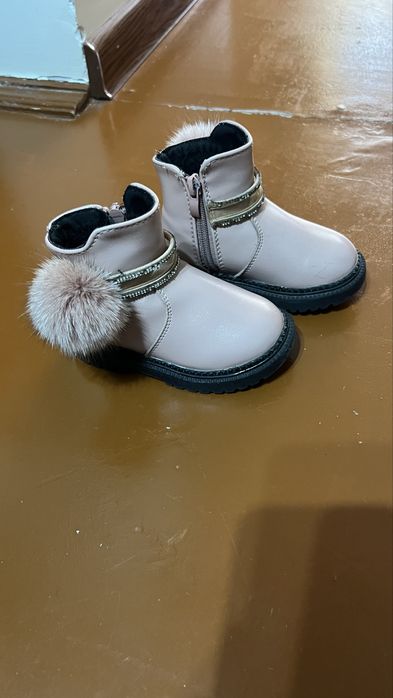 Qizchalar uchun polisapogi