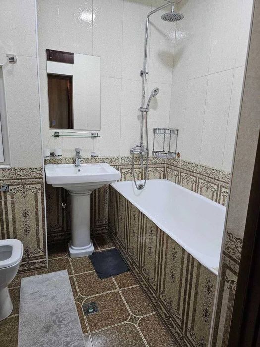 квартира 110 м² 
Карасу-2 ориентир 208 школа 
Мирзо-Улугбекский район