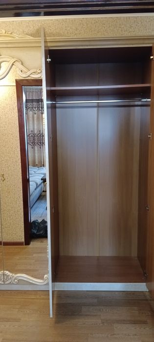 Продам отличную прихожую!!!