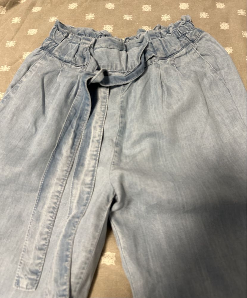 Pantaloni bleu Bershka