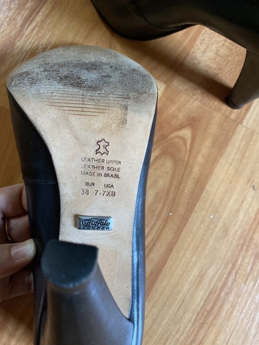 Pantofi de piele marca Buffalo 37