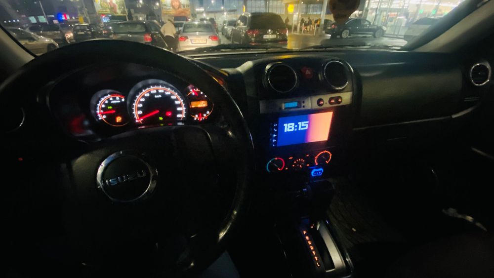 Vând/Schimb Isuzu D-Max