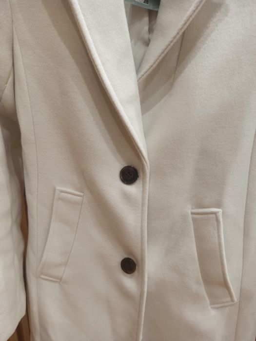 Ново дамско палто H&M