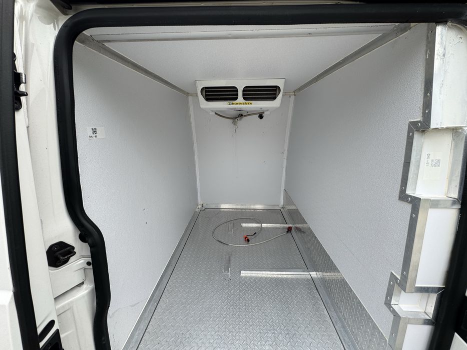 VW Transporter T6 Frigorific 2.0 TDI 2022 fara avarii impecabil