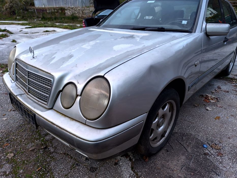 Mercedes E290 W210 На части