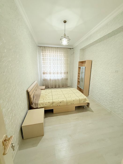 Циолковский кўчада 3 хонали 110 кв м квартира сотилади