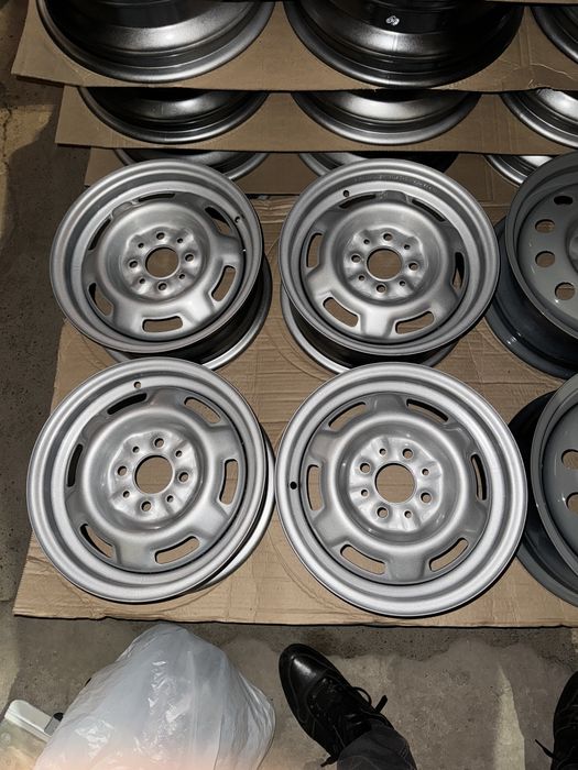 Комплект новых дисков R13 R14 на ваз оригинал автоваз