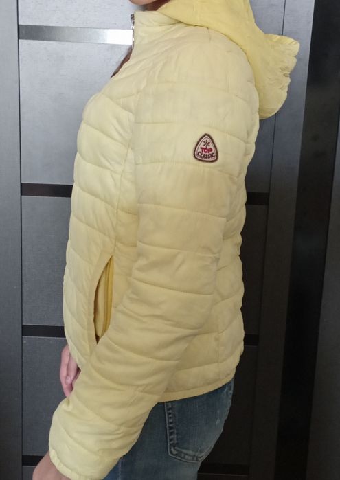 Зимняя куртка теплая