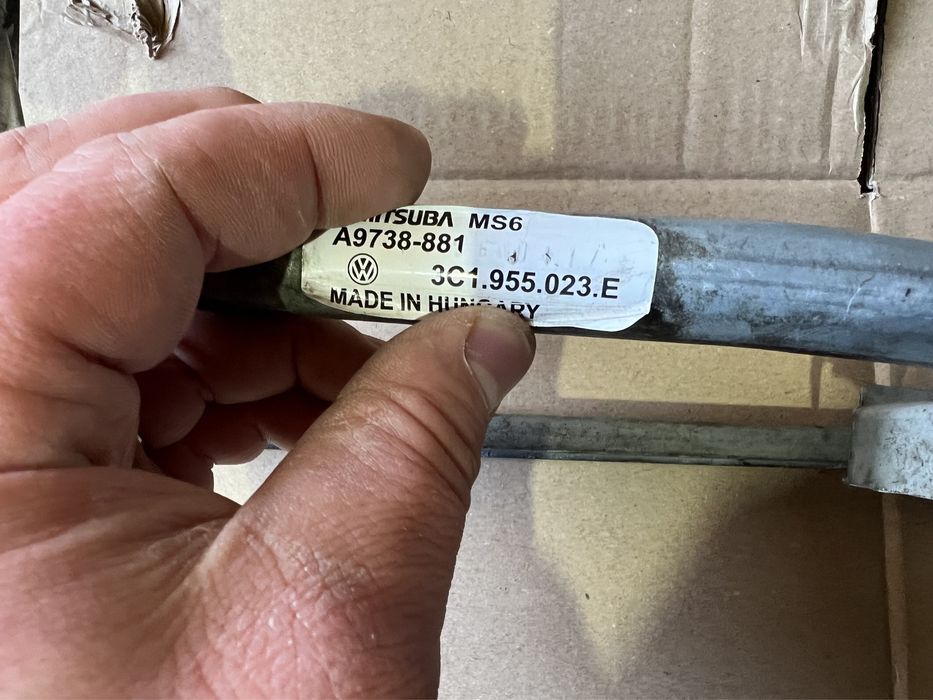 Ansamblu motoras stergatoare pt vw passat b6/b7  masina de europa