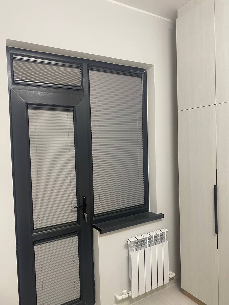 Sifat va betakror jalyuzi keng turda