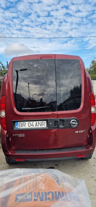 De Vanzare  Opel Combo Maxi 2013