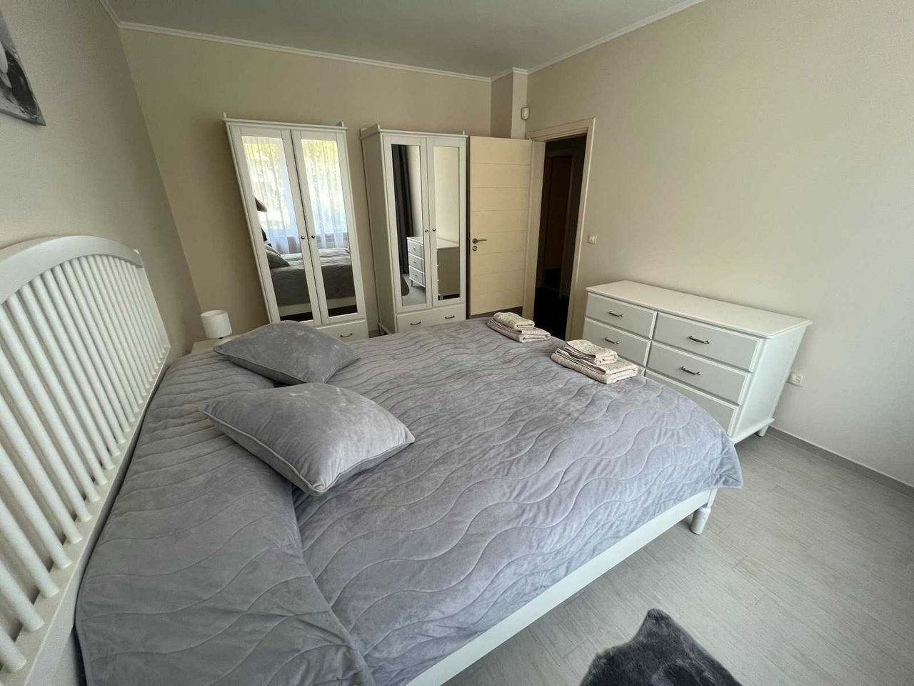 Продава се Тристаен апартамент в София, Банишора - 87 кв.м за 1725 €/кв.м - Снимка #4