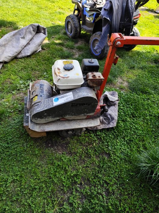 Улей за  отпадъци geda,Ивеко,валяк и лазер.