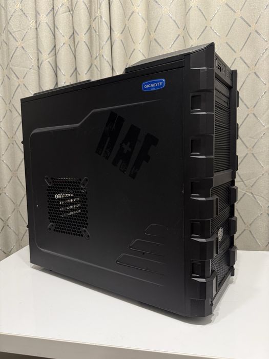 Calculator / Unitate Gaming i5, GTX 980ti, 16Gb, 250Gb SSD, 500Gb HDD