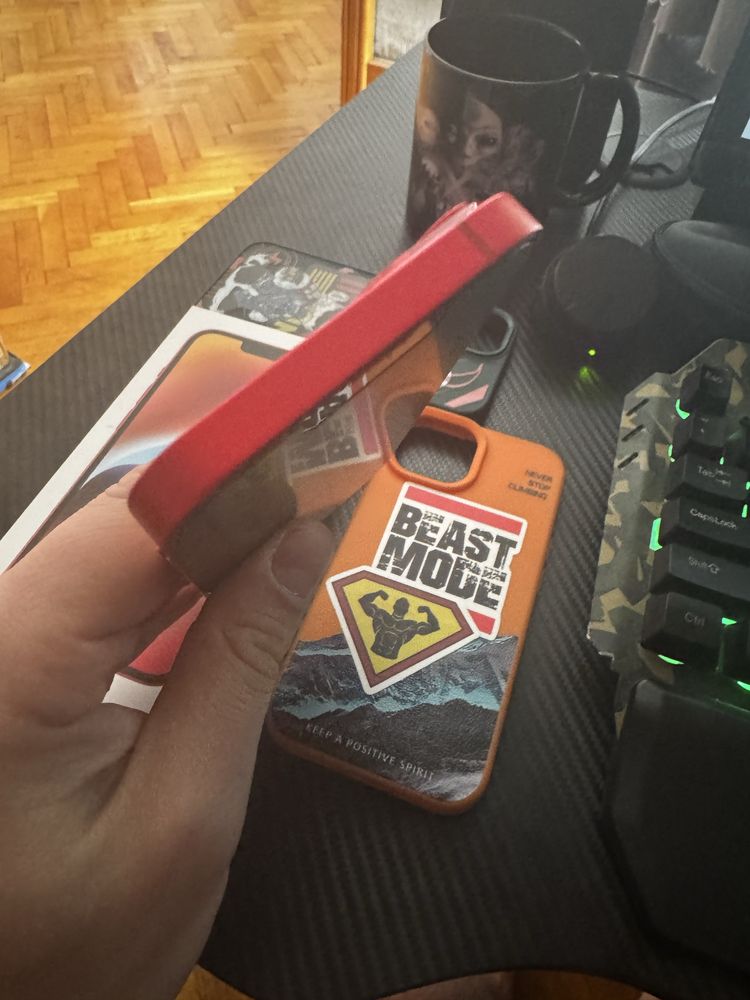 Iphone 14 red 128gb като нов