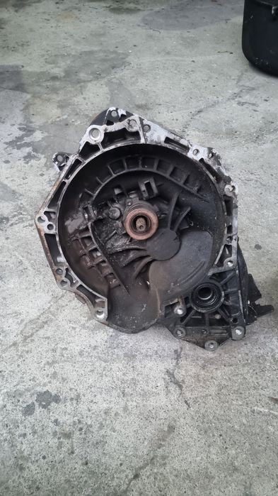 Cutie viteze 5+1 opel astra h. 16 16 v  xe