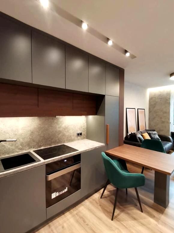 Дава се под наем Двустаен апартамент в София, Витоша - 65 кв.м за 700 € - Снимка #1