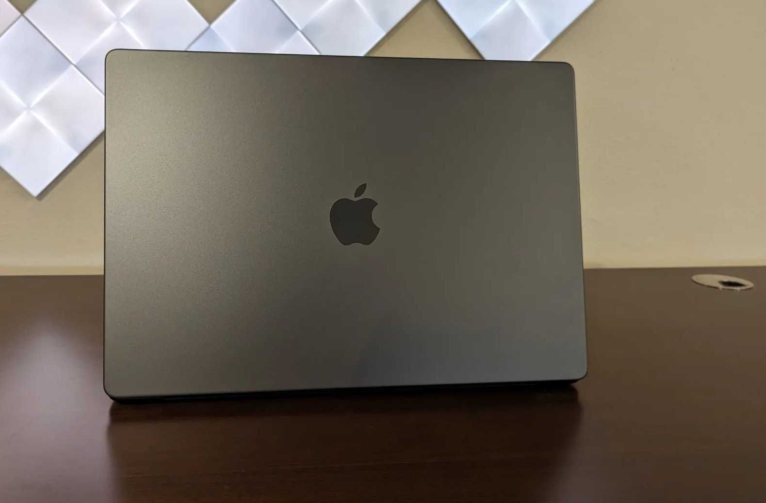 MacBook Pro 16 M3 MAX`14 CPU/30 GPU/36GB RAM/1TB SSD/