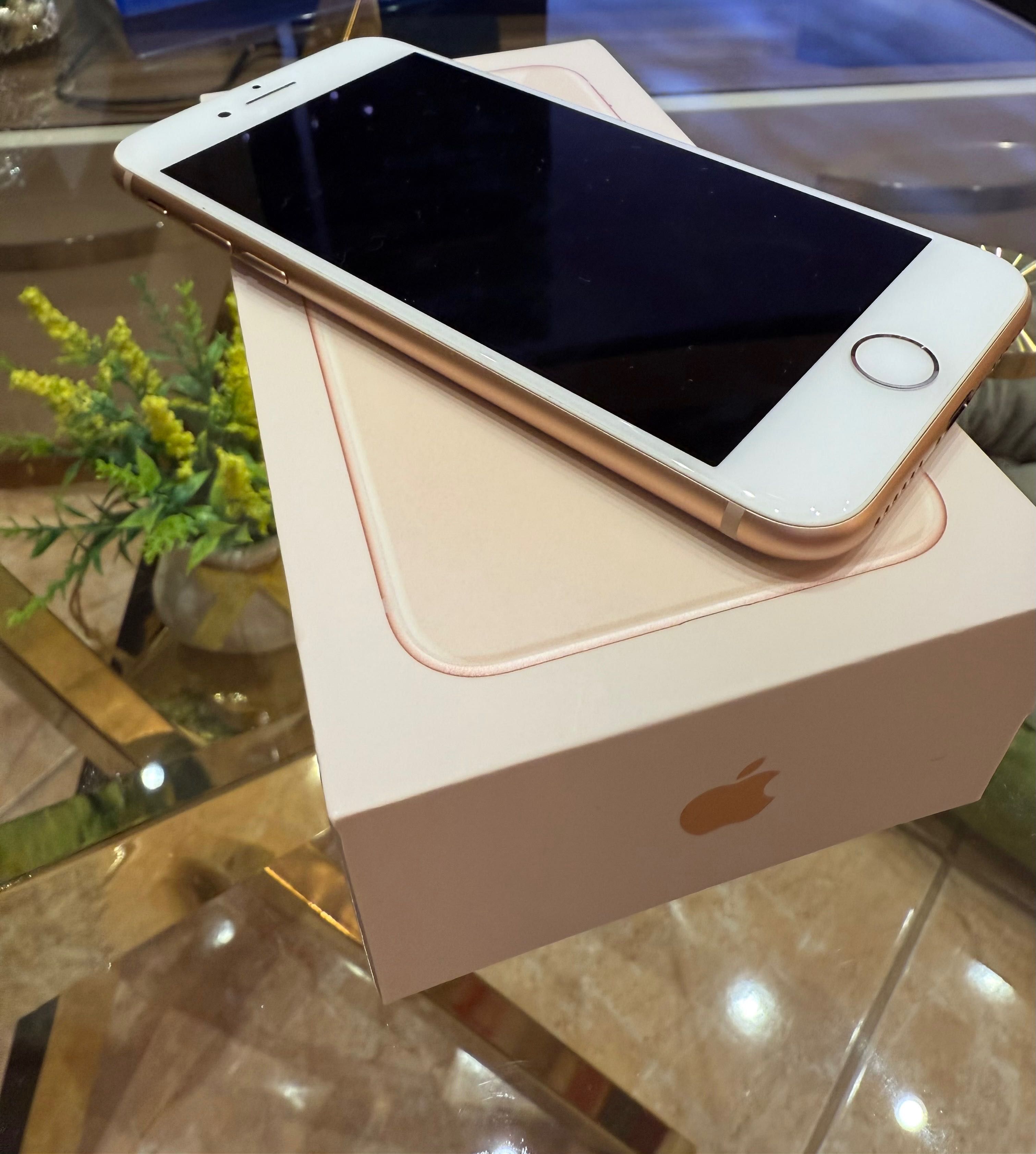 iPhone 8 rose gold