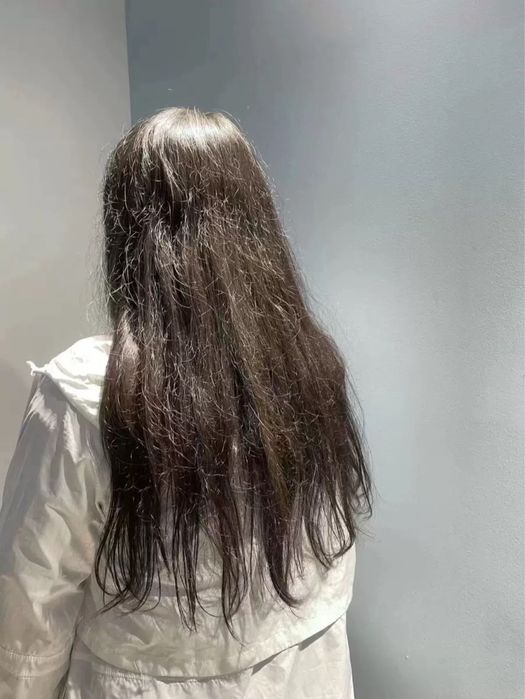 Crema  pentru spălare și îngrijire a părului drep